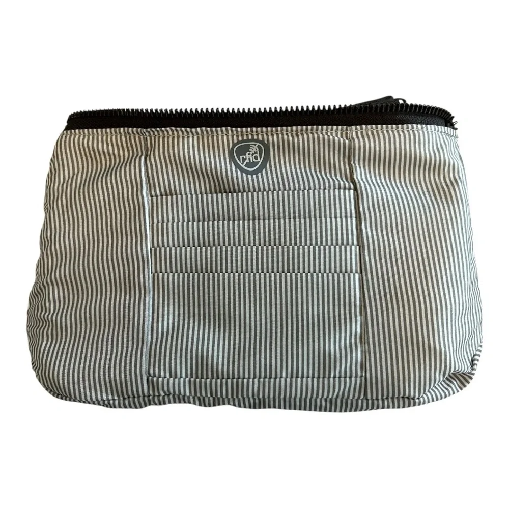 Travelon Nylon‎ Anti-theft Pouch or Wristlet in Grey
